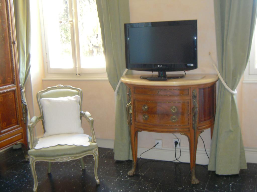 Villa Valflor Chambres D'Hotes Et Appartements Marsilia Exterior foto